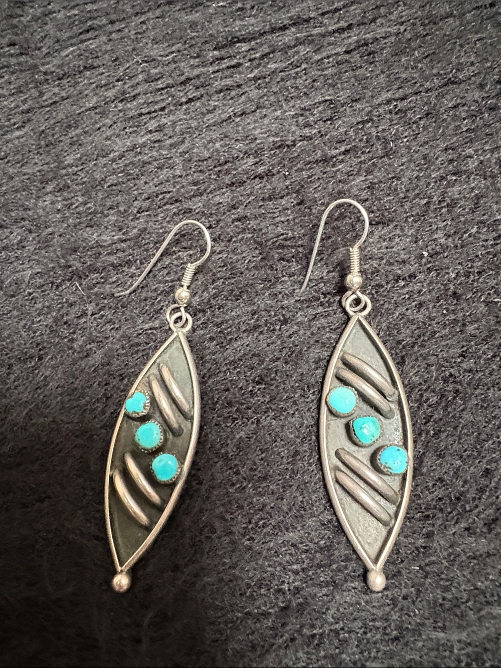 Southwestern Style Sterling Silver Turquoises Earrings